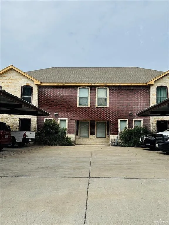 3 bed, 2.5 bath, 1315 sqft, $1,100 — Photo 1