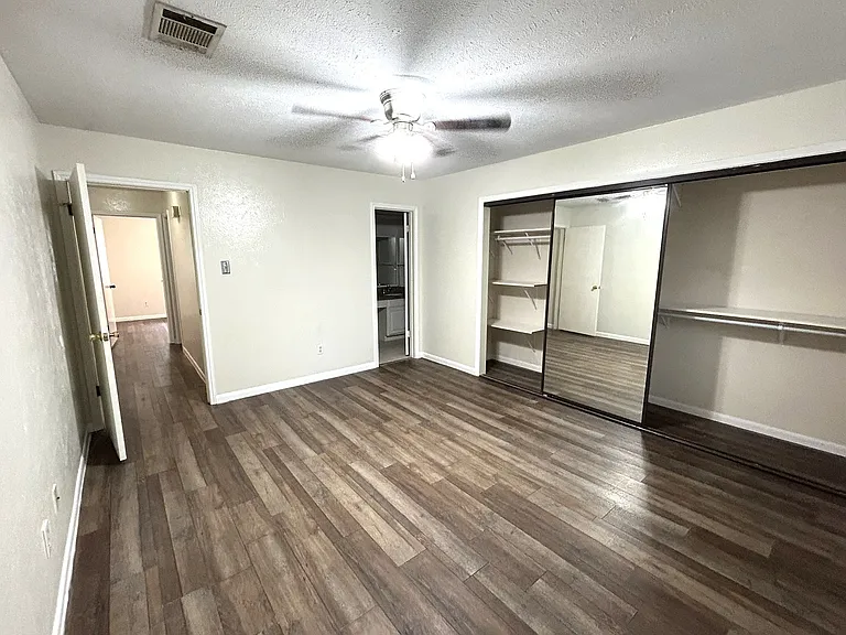 2800 Longmire Dr #44 — Photo 14