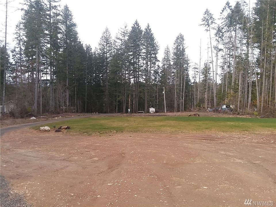 1st image of 700 NE Haven Lake Dr