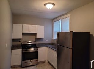 7237 S Bennett Ave #2, Chicago, IL 60649