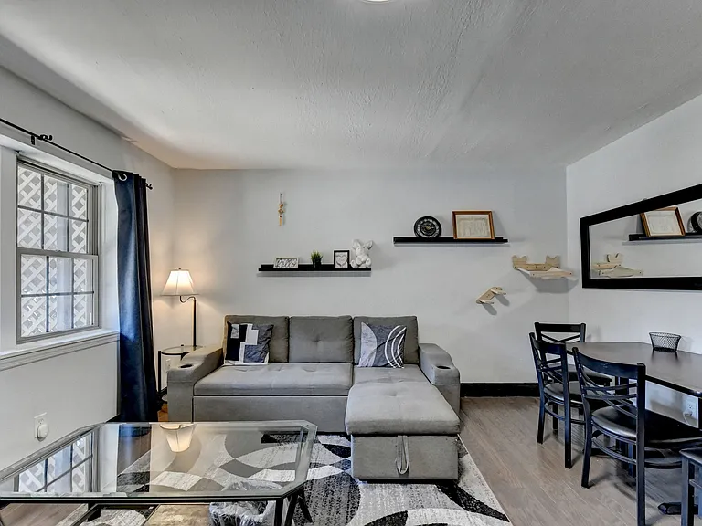 3071 Colonial Way #J — Photo 10