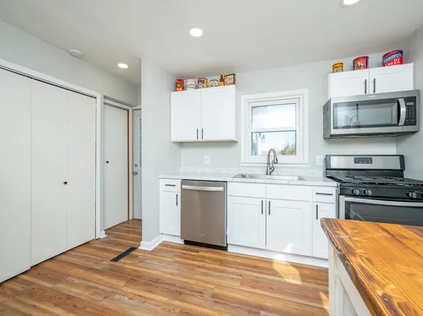 200 2nd St NW, Bondurant, IA 50035