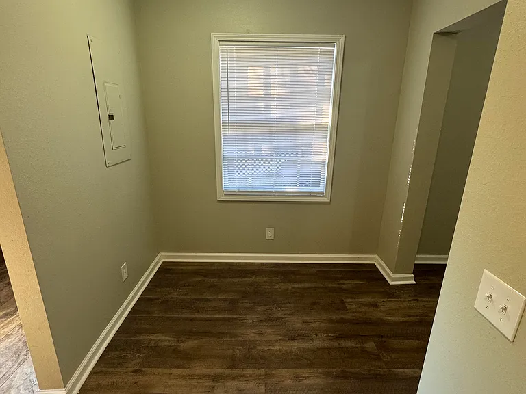 1318 N Dawson St — Photo 11