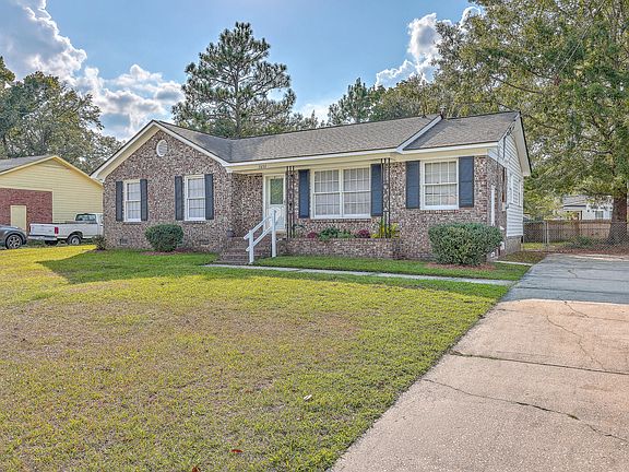 2nd image of 7653 Kings Grant Ln