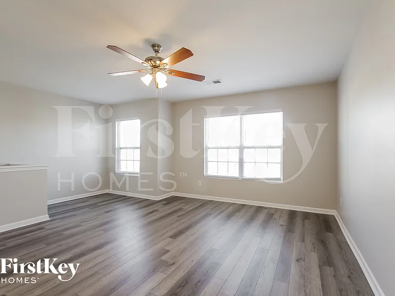 7421 Lamplighter Close Dr — Photo 11
