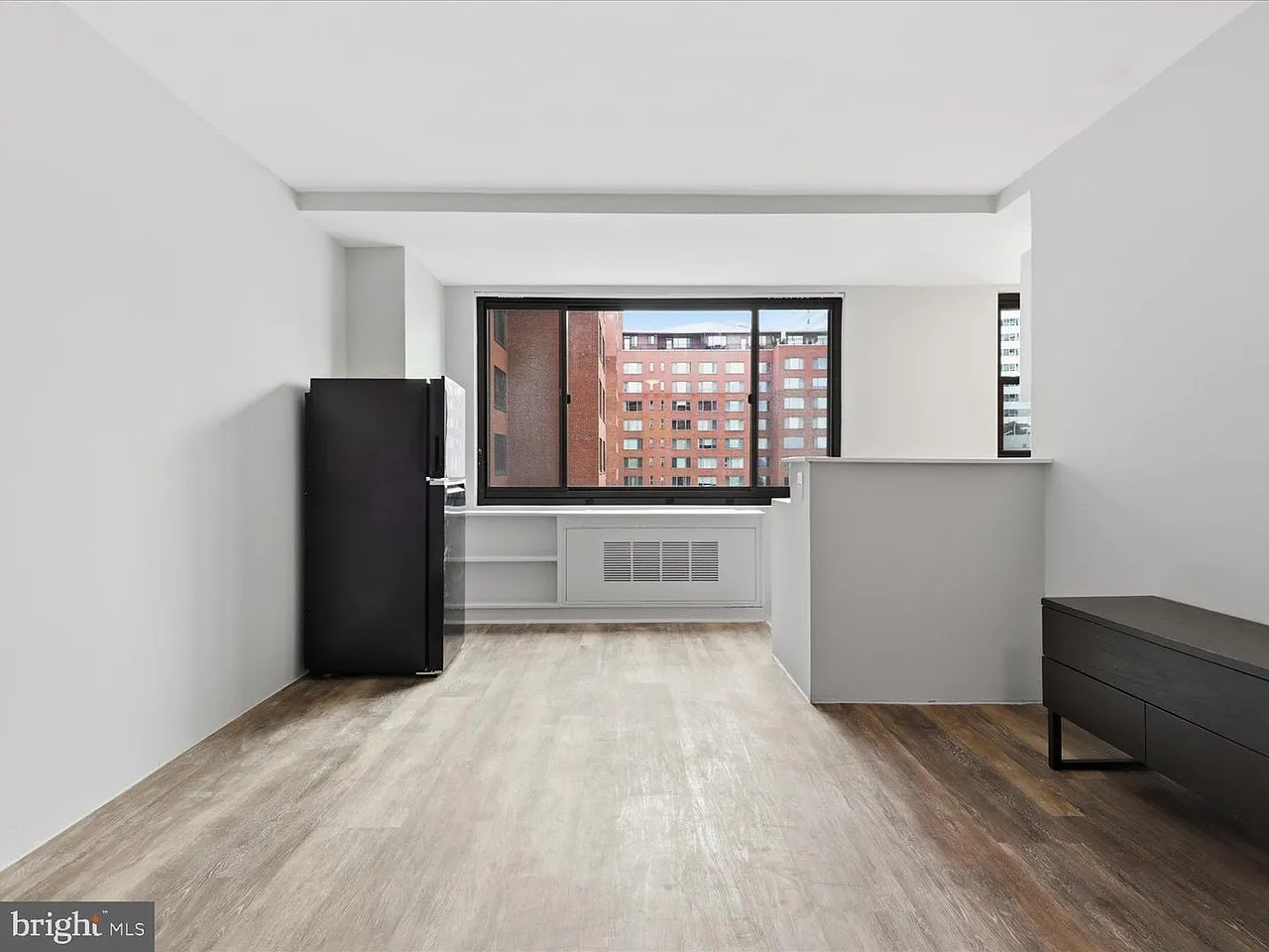 Studio, 385 sqft, $1,650 — Photo 3