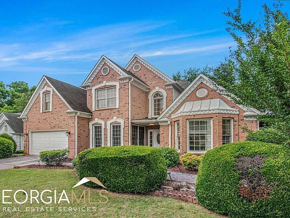3rd image of 1010 Arbor Creek Dr
