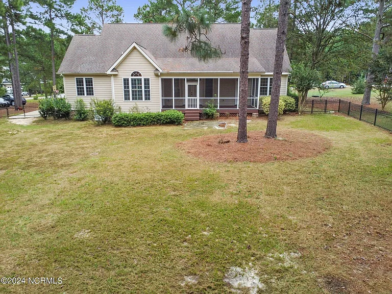 108 Hammerstone Cir — Photo 39
