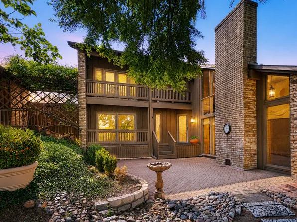 103 W Northgate Dr, Irving, TX 75062