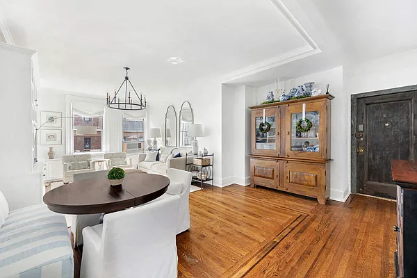 Sold by Compass | media 3