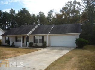 19 Chelsea Ln, Grantville, GA 30220
