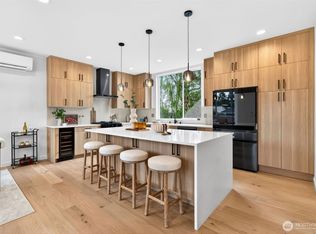 8512 15th Ave Ne A Condominium, Seattle, WA 98115