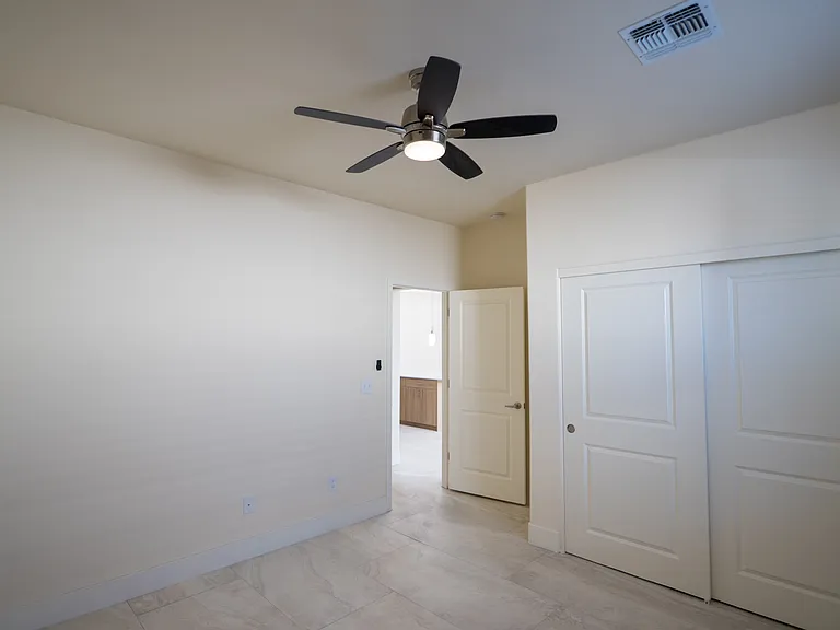 1620 E Hedrick Dr #1 — Photo 19