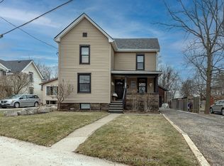 381 Elizabeth St, Grimsby, ON L3M3K6