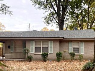 1371 Woodston Rd, Memphis, TN 38117