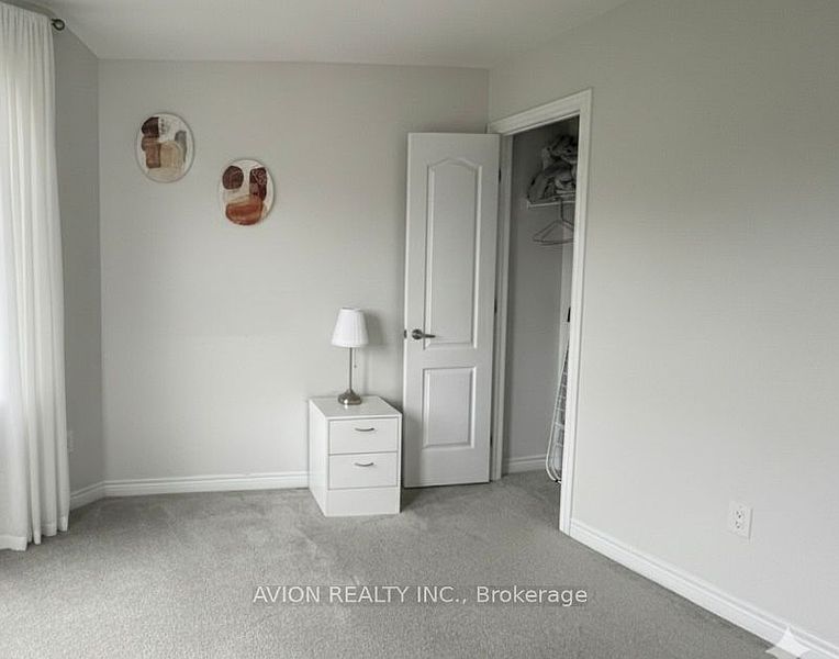 Markham House for rent - 2 Bedrooms — photo 3