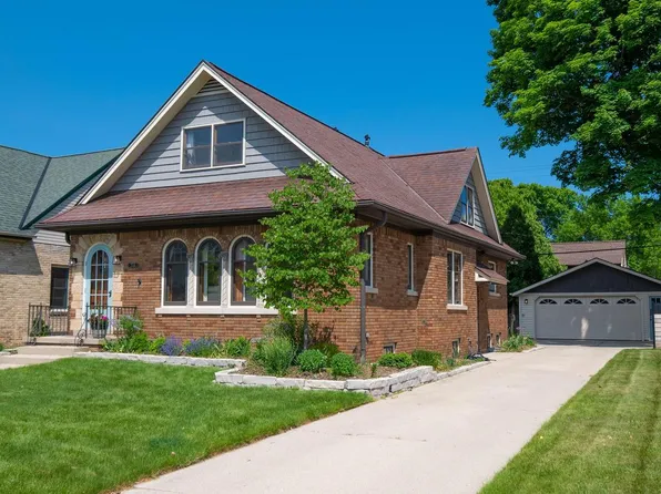 2536 North 89th STREET, Wauwatosa, WI 53226