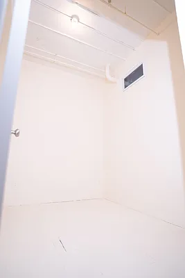 Rented by Nooklyn NYC LLC | media 18