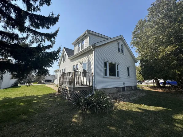 6807 South Pennsylvania AVENUE, Oak Creek, WI 53154