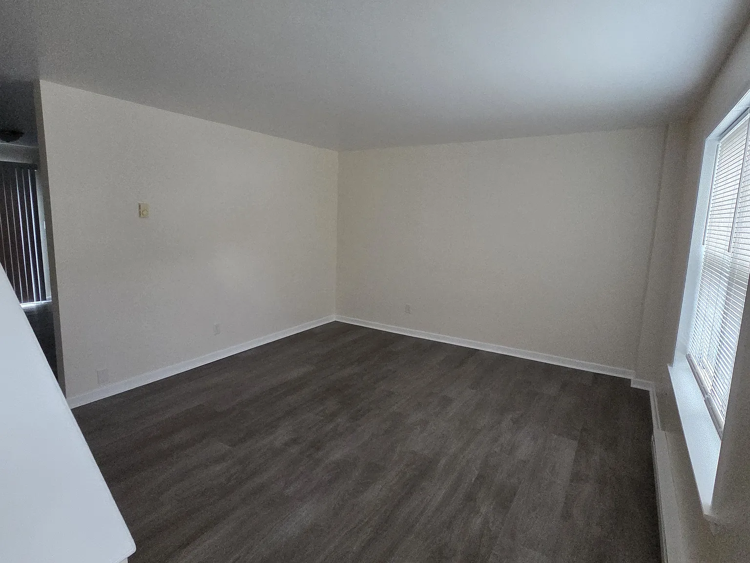 2 bed, 1.5 bath, 1120 sqft, $1,295 — Photo 2