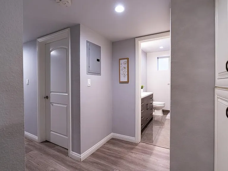 4358 Mammoth Ave #2 — Photo 12