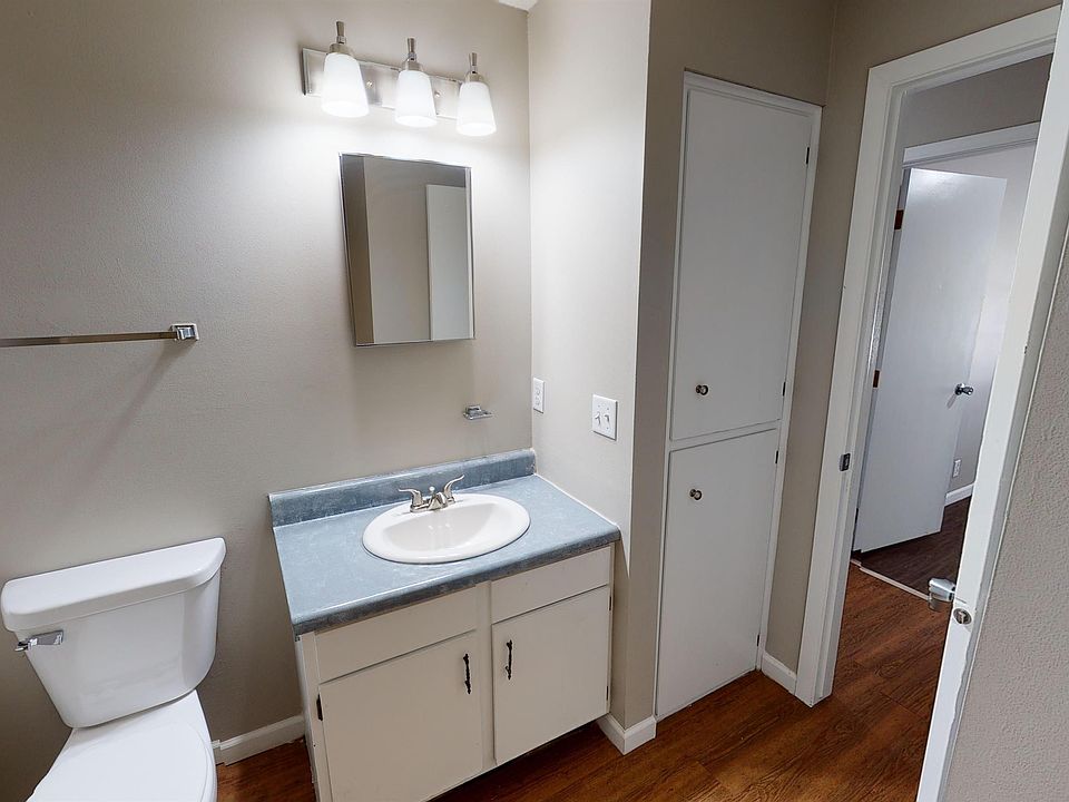 1st image of 3220 W 13th St APT 8