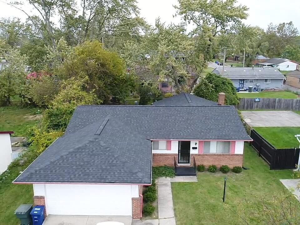 2nd image of 2022 Holt Ave
