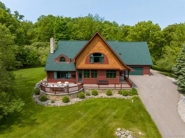 4832 Hosner Rd, Oxford, MI 48370