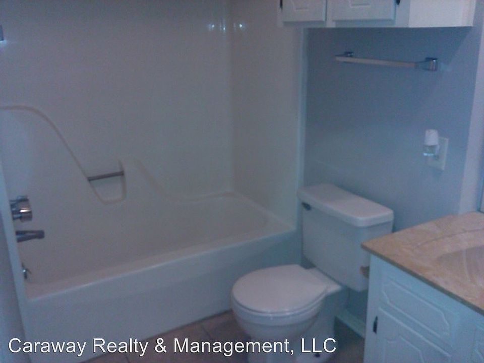 2nd image of 1701 Coty St