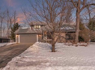 10913 Cougar Dr, Granger, IN