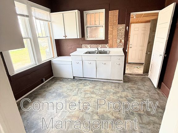 2nd image of 2234 19th St N