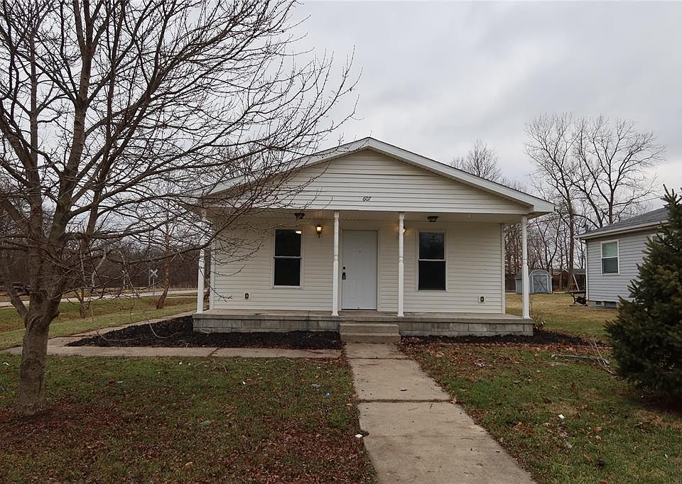 1st image of 607 Russell Ave