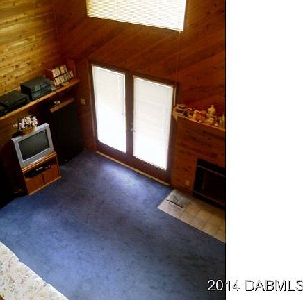 3rd image of 236 Conifer Ln