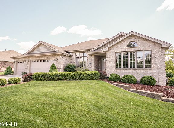 2nd image of 22545 Parkview Ln