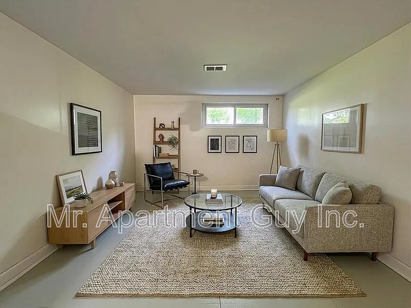 1 bed, 1.0 bath, $1,895 — Photo 3