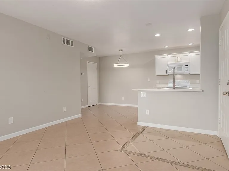221 Mission Catalina Ln #101 — Photo 5