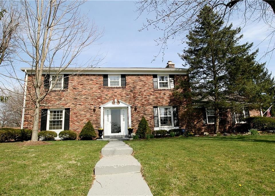 1st image of 5517 Surrey Hill Cir