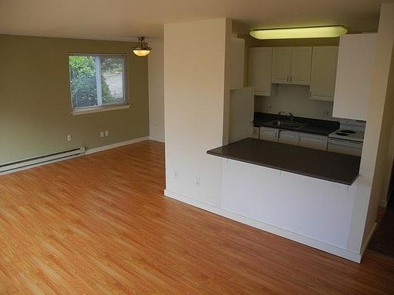 5th image of 1819 NW Central Pl APT 102