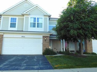 9935 Wakefield Ln, Huntley, IL 60142