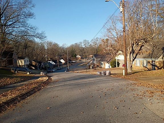 4th image of 3516 E Rolling Woods Dr