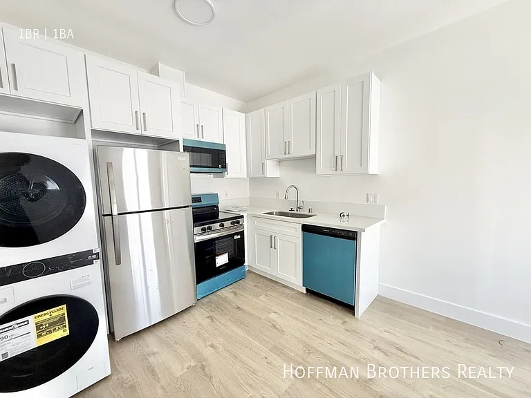 834 S Orange Grove Ave #5 — Photo 3