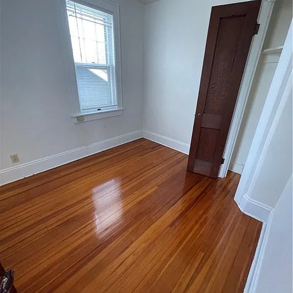 126 W Randall Ave — Photo 7
