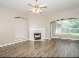 5702 Pebble Bank Ln, Houston, TX 77041