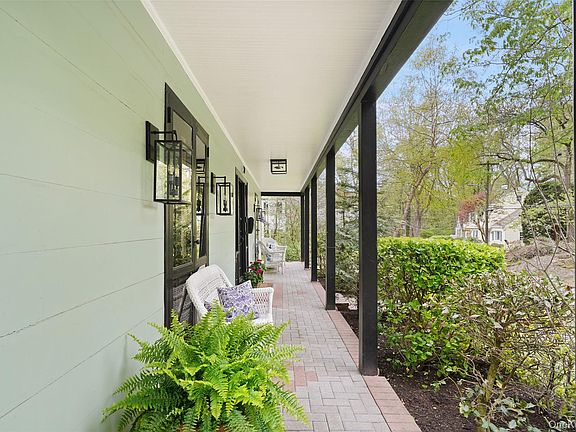 3rd image of 29 Wellyn Road