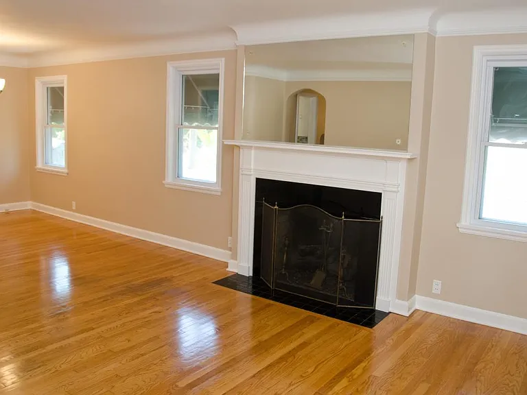 5631 Pine St — Photo 11
