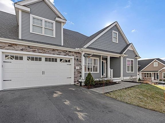 3rd image of 31 Country Club Ln #31