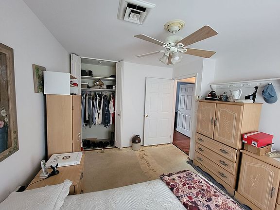3rd image of 343D Canterbury Ct