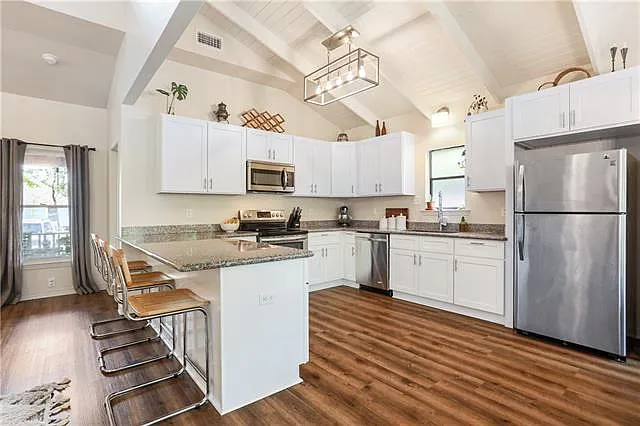 1321 W 23rd Ave — Photo 5