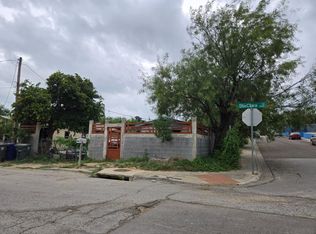 2401 Santa Clara St, Laredo, TX 78046