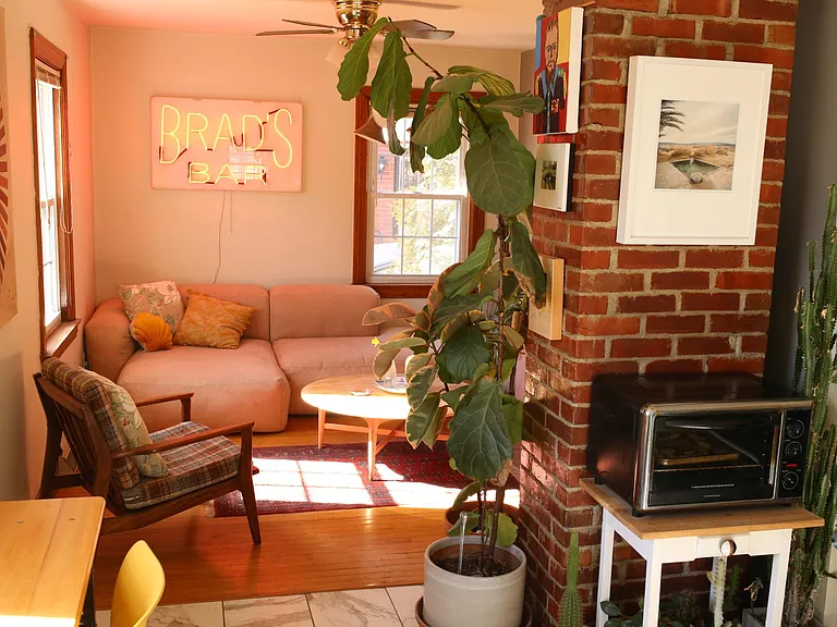 1044 Ardmore Dr — Photo 6